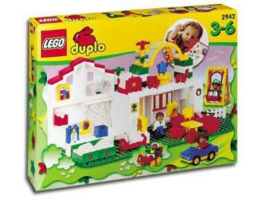 2942_Playhouse.jpg