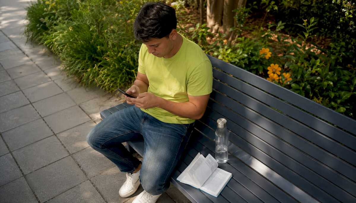 5778902_Hombre-activando-Dual-Messenger-en-Samsung.jpg