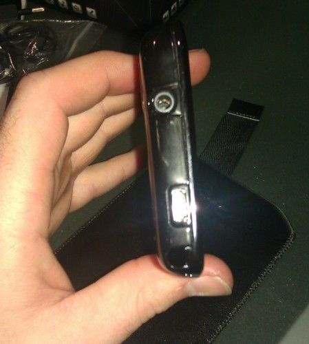 a9000-dualsim-top.jpg