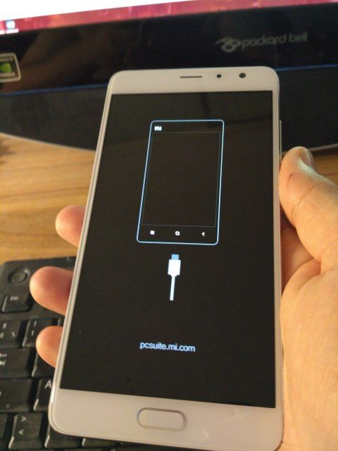 acdnmovilesdualsim_2834.kxcdn.com_data_MetaMirrorCache_i64.tinypic.com_5n6kio.jpg