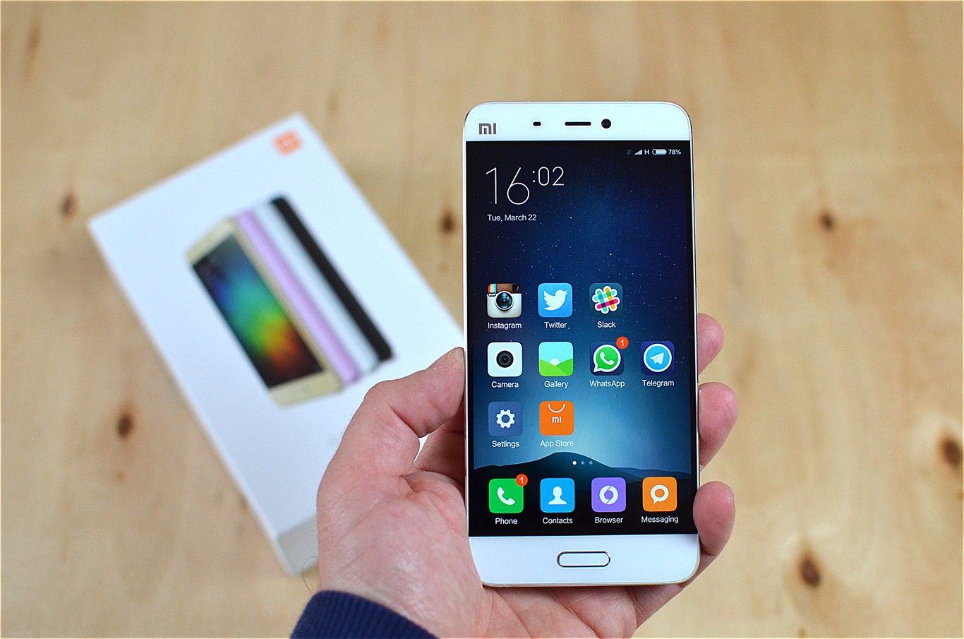 ai.blogs.es_234326_xiaomi_mi5_1366_2000.jpg