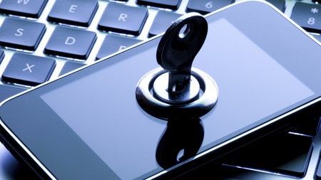 ai.blogs.es_722b03_security_450_1000.jpeg