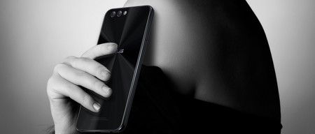 ai.blogs.es_d6b003_asus_zenfone_4_450_1000.jpg