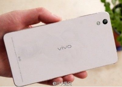 aimg.difoosion.com_wp_content_blogs.dir_28_files_2015_04_Vivo_XPlay_5S1_400x285.jpg