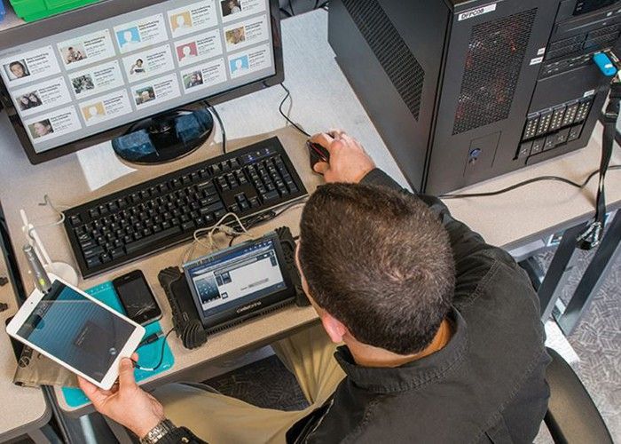 aimg.difoosion.com_wp_content_blogs.dir_28_files_2016_10_Cellebrite_UFED.jpg