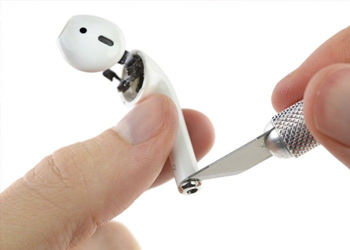 aimg.difoosion.com_wp_content_blogs.dir_28_files_2016_12_airpods_ifixit.jpg