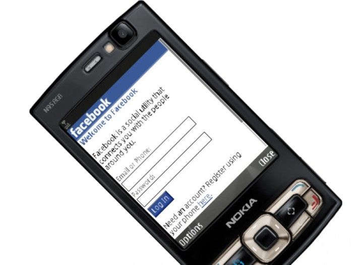 aimg.difoosion.com_wp_content_blogs.dir_28_files_2017_02_Nokia_N95_700x525.jpg