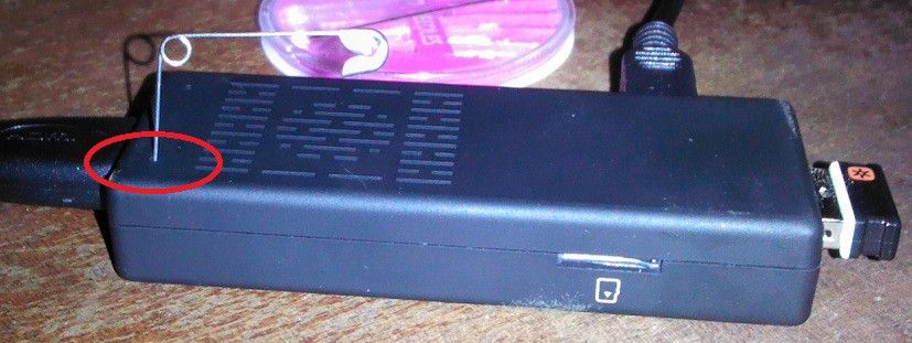 androidpc.es_wp_content_uploads_2012_11_MK808_reset.jpg