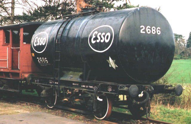 as11.postimg.org_stxe6vbk3_Tank_wagon_Esso_2686_Fairfield.jpg
