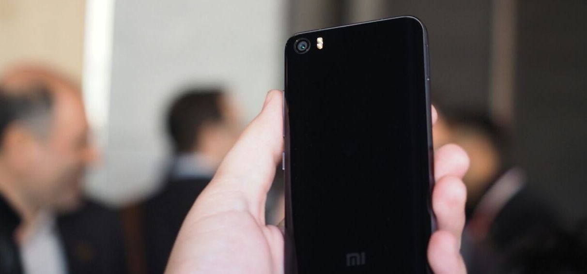 awww.elandroidelibre.com_wp_content_uploads_2016_02_Xiaomi_Mi5_16_e1484033544404.jpg