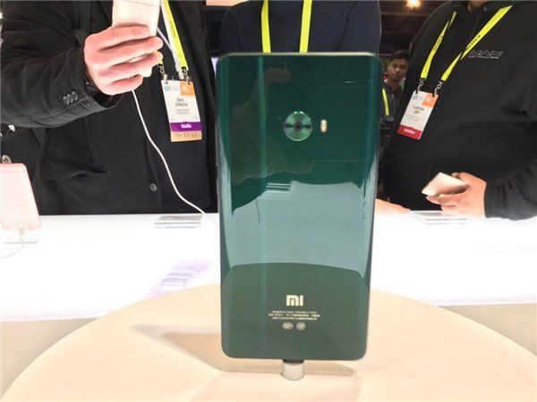 awww.gizmochina.com_wp_content_uploads_2017_01_xiaomi_mi_note_2.jpg