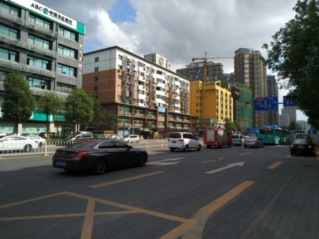 awww.gizmochina.com_wp_content_uploads_2017_06_Xiaomi_Mi_Max_2_Camera_Sample_6_1024x768_640x480.jpg