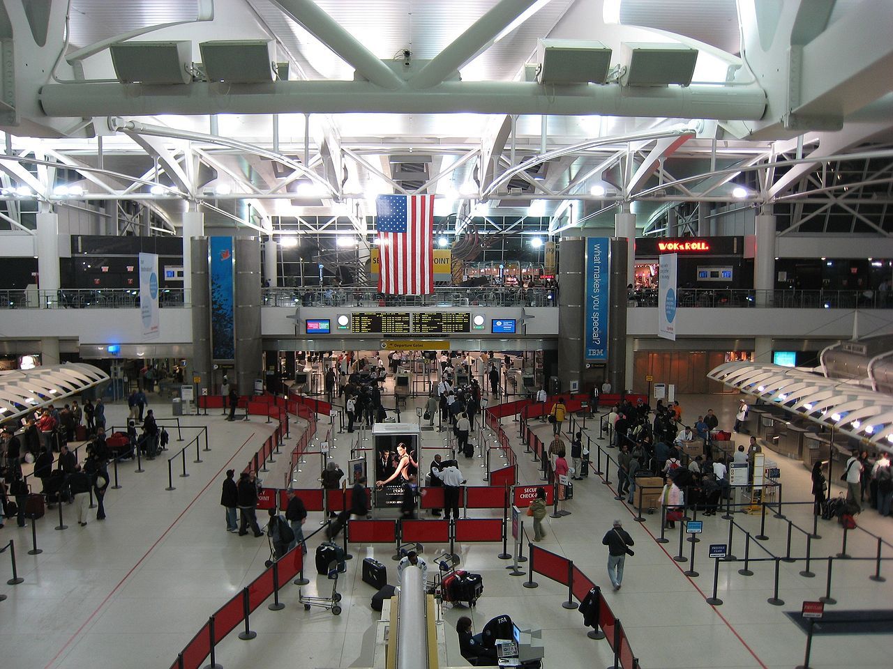 awww.turismonuevayork.com_wp_content_uploads_2013_08_interior_del_aeropuerto_john_f._kennedy.jpg
