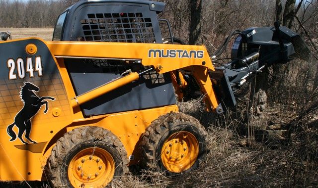 awww_mustangmfg_com_Libraries_Overview_Photos_2044_hydraulics_sflb_ashx_.jpg