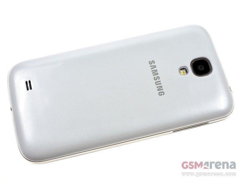 cdn.gsmarena.com_vv_reviewsimg_samsung_i9505_galaxy_s4_gal_gsmarena_037.jpg