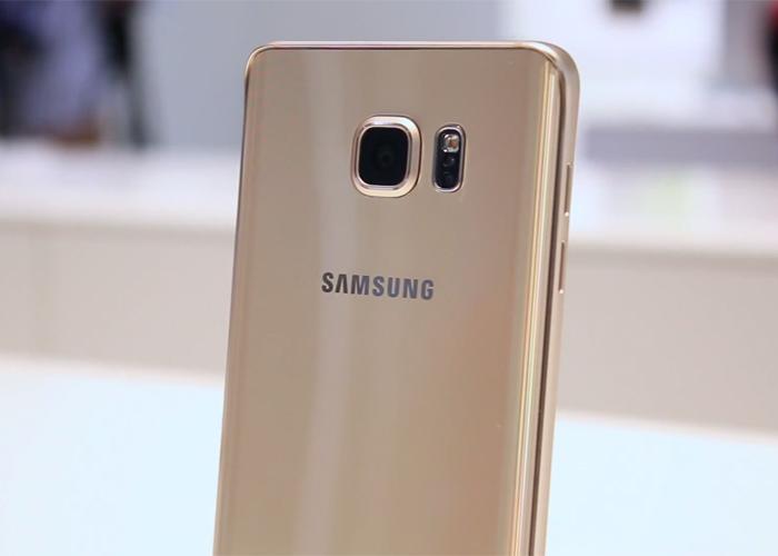 cdn5.andro4all.com_wp_content_blogs.dir_28_files_2015_09_Samsung_Galaxy_Note_5_trasera_700x500.jpg