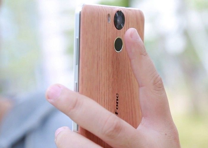 cdn5.andro4all.com_wp_content_blogs.dir_28_files_2016_01_Ulefone_Power_huellas_700x500.jpg