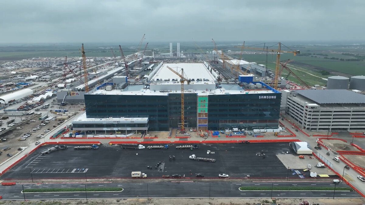 ctor-Chip-Plant-Taylor-Texas-USA-Construction-Site.jpg