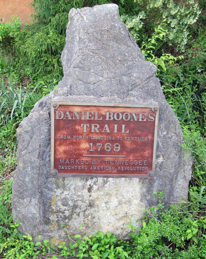 Daniel_Boone's_1769_trail_marker,_Mountain_City,_TN.jpg