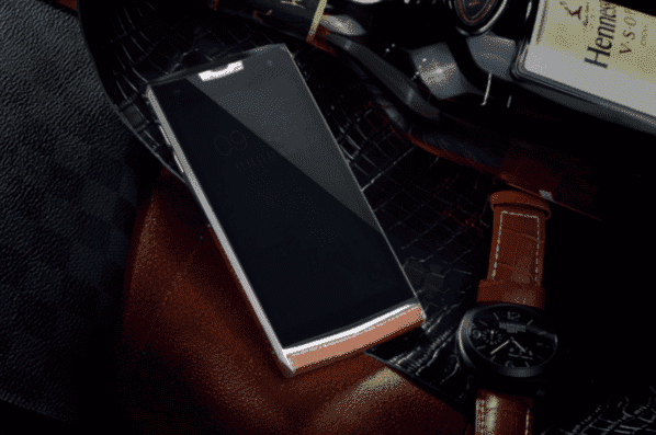 Doogee_Titans_3_T3_cuero.png