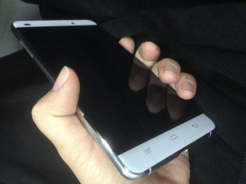 droidpanic.com_wp_content_uploads_2015_04_500x375xUniverse_T5_aca3b9ac3dcc80fc37ed67206b376621.jpg