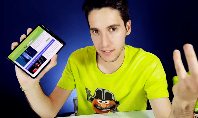 Galaxy-Fold-edu.png