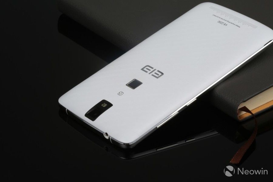gizchina.es_wp_content_uploads_2015_05_Elephone_P8000_2_1024x682.jpg