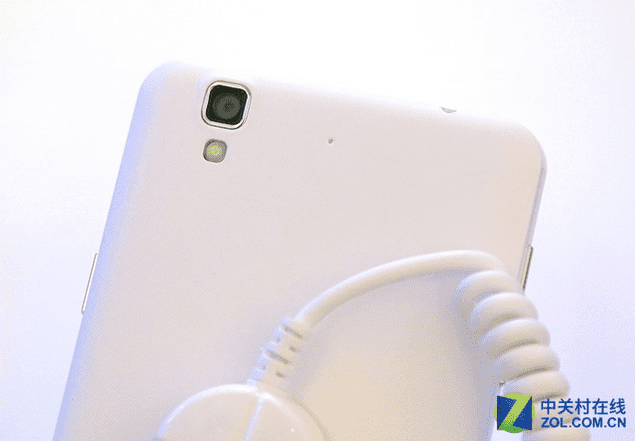gizchina.es_wp_content_uploads_2015_07_Coolpad_Fengshang_C_8.png