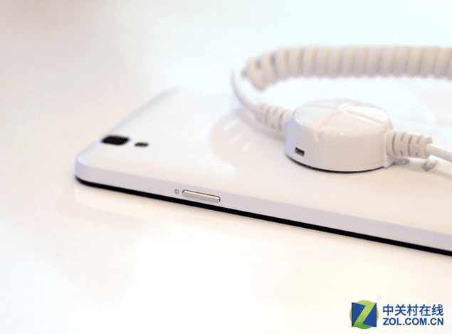 gizchina.es_wp_content_uploads_2015_07_Coolpad_Fengshang_C_9.png