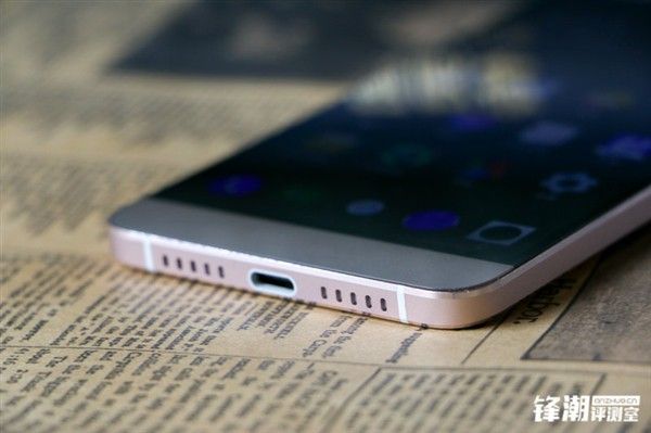 gizchina.es_wp_content_uploads_2015_10_LeTV_1S_14.jpg
