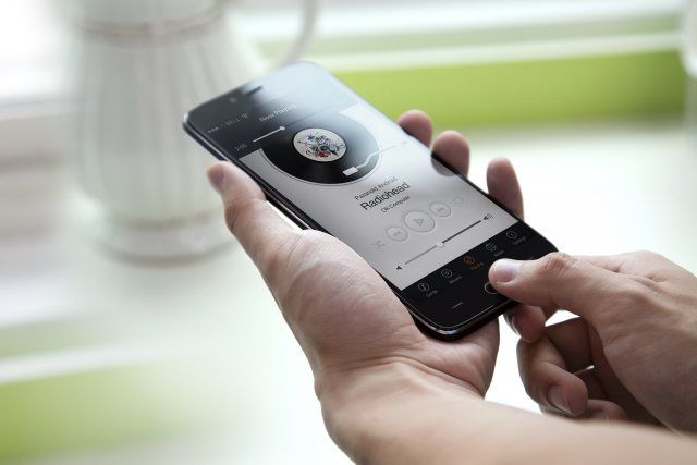 gizchina.es_wp_content_uploads_2015_11_Doogee_Y200_1.jpg