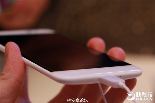 gizchina.es_wp_content_uploads_2015_11_iVVi_Bone_9.jpg