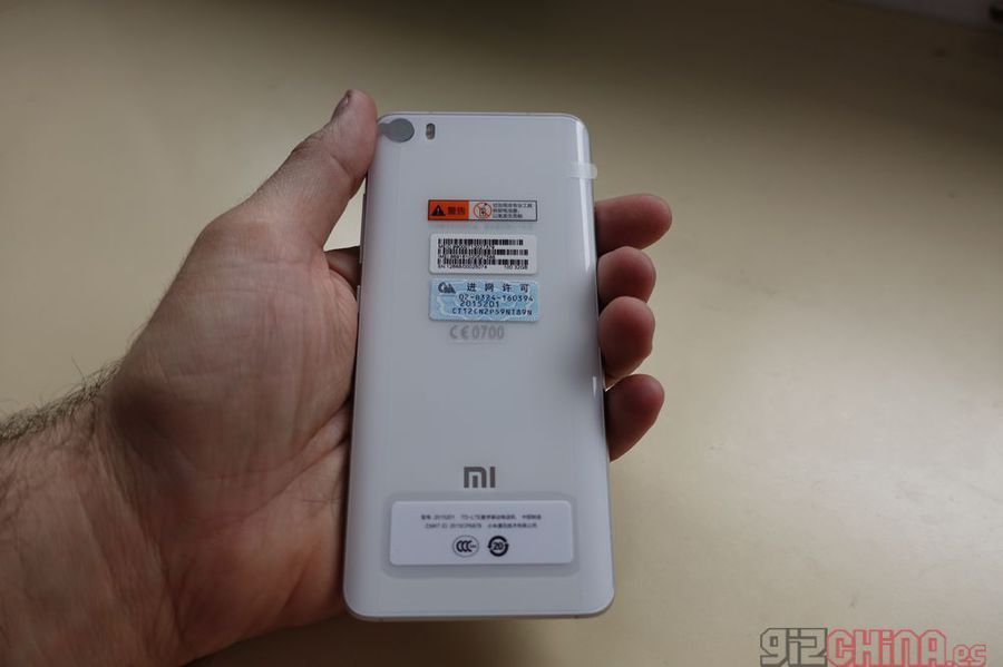 gizchina.es_wp_content_uploads_2016_03_Xiaomi_Mi5_29.jpg