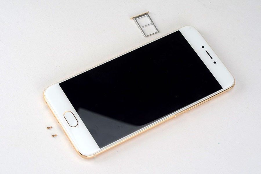 gizchina.es_wp_content_uploads_2016_04_Meizu_Pro_6_25.jpg