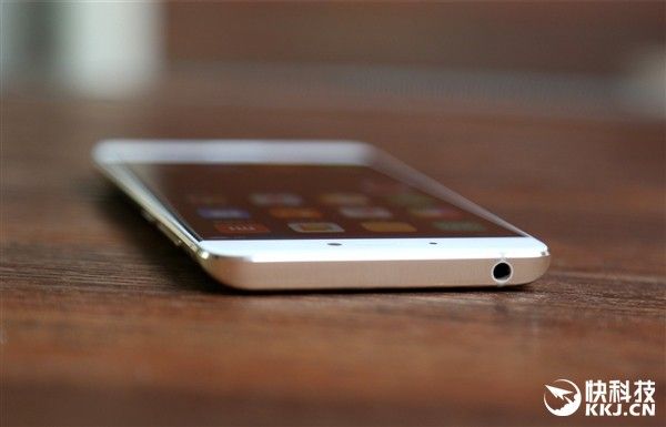 gizchina.es_wp_content_uploads_2016_09_Xiaomi_Mi5S_51.jpg