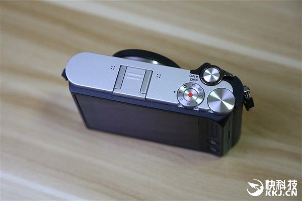gizchina.es_wp_content_uploads_2016_09_Yi_M1_11.jpg