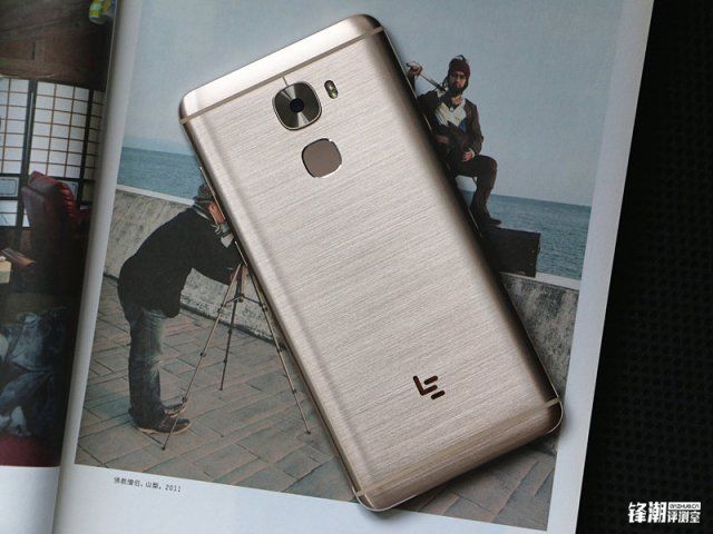 gizchina.es_wp_content_uploads_2016_10_LeEco_Le_pro_3.jpg