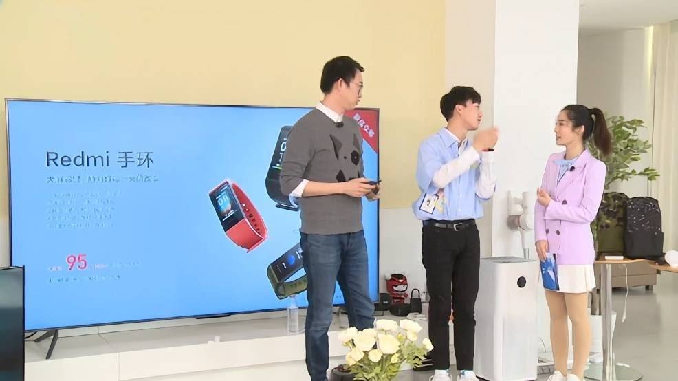 hipertextual-redmi-band-es-oficial-pulsera-actividad-marca-economica-xiaomi-menos-15-euros-202...jpg