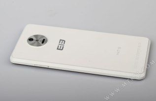 i2.wp.com_gizchina.es_wp_content_uploads_2014_08_1_140RQ61024X2ee59ba27c1cfa191d9a1315211f846e.jpg