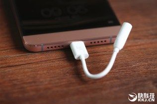 i2.wp.com_gizchina.es_wp_content_uploads_2016_04_LeEco_Le_Max_f9fd41bffbf4670d1fa5ef78c483ac81.jpg