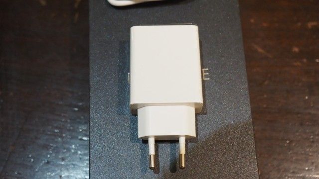 i68.tinypic.com_4r9a88.jpg