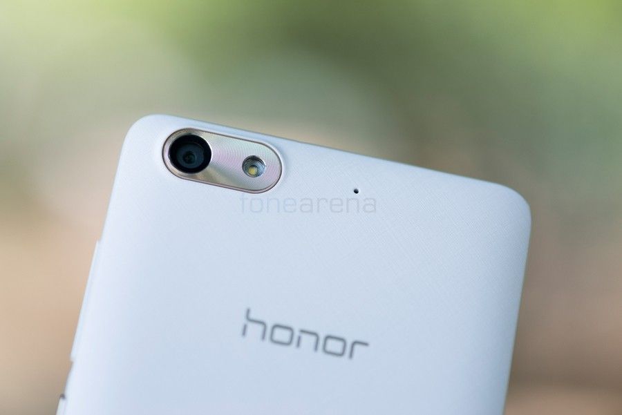 images.fonearena.com_blog_wp_content_uploads_2015_05_honor_4c_camera1.jpg