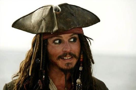 images2.fanpop.com_images_photos_7700000_Captain_Jack_Sparrow_f9186e5980118bf6d77fd3bc307518c0.jpg