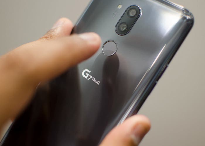 lg-g7-thinq-mano.jpg