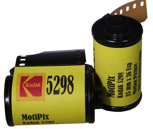 motipix-kodak-5298-35-mm-x-36-exp-motion-picture-ecn-2-process-film-6.jpeg