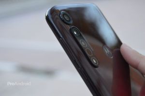 Moto-G8-Plus-review-12-300x199.jpg