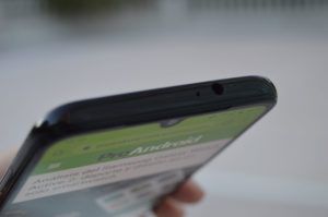 Moto-G8-Plus-review-13-300x199.jpg