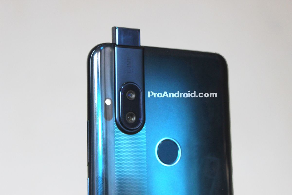 motorola-one-camara-retractil-2019.jpg
