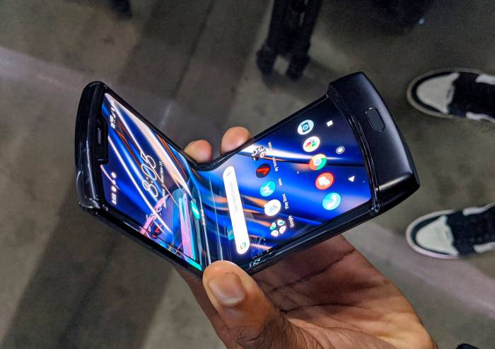 motorola-razr-medio-pliegue.jpg