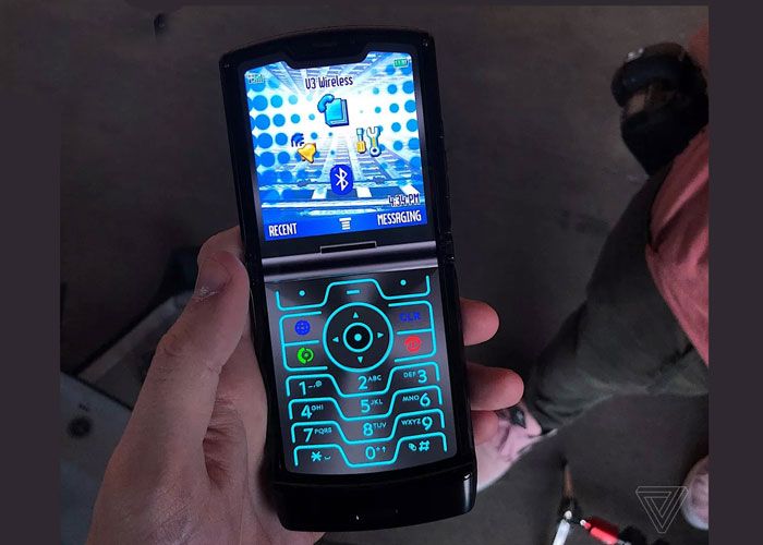 Motorola-Razr-retro-1.jpg